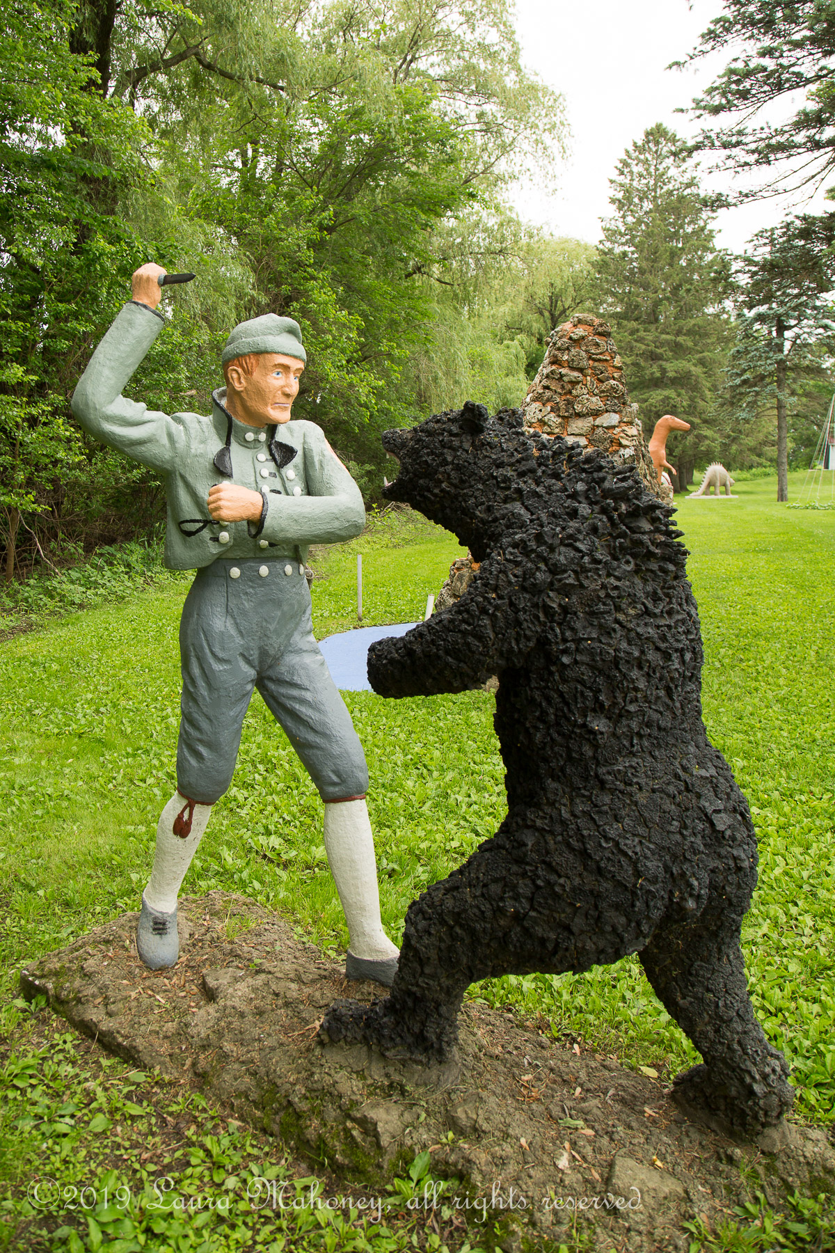 Praire Moon Sculpture Garen-2753